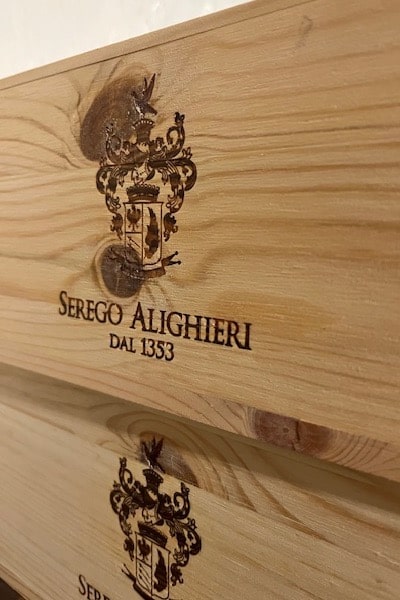 An image of a wine box from Serego Alighieri producers of Valpolicella Classico, Superiore, Ripasso and Amarone