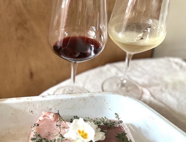 Which wines go best with the flavors in roasted pork loin - try this list of recommended red and white wine