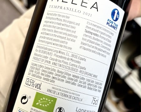 A biodynamic wine made with Tempranillo grapes where you can see an official certification on the back label